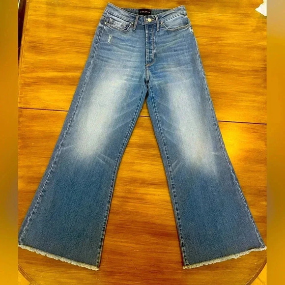 Black Orchid Jill High Waisted Wide Leg - One Love in size 26 NWT - Picture 4 of 8